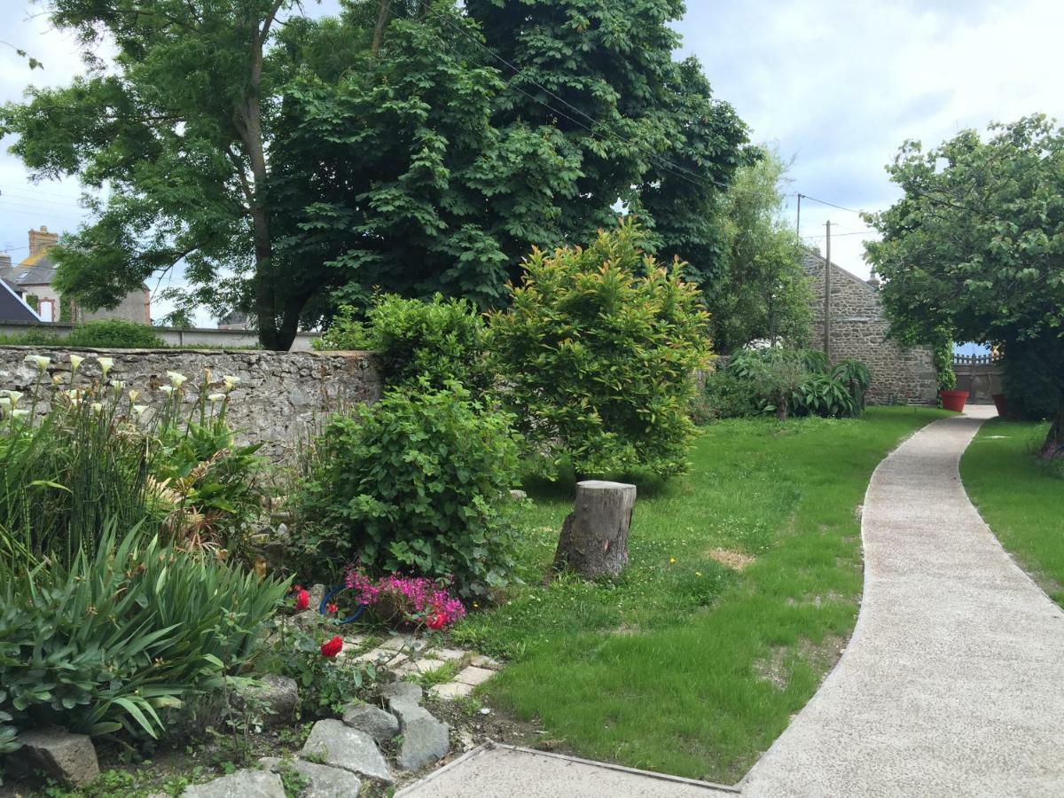 L'Ermitage Bed & Breakfast Saint-Vaast-la-Hougue Exterior photo